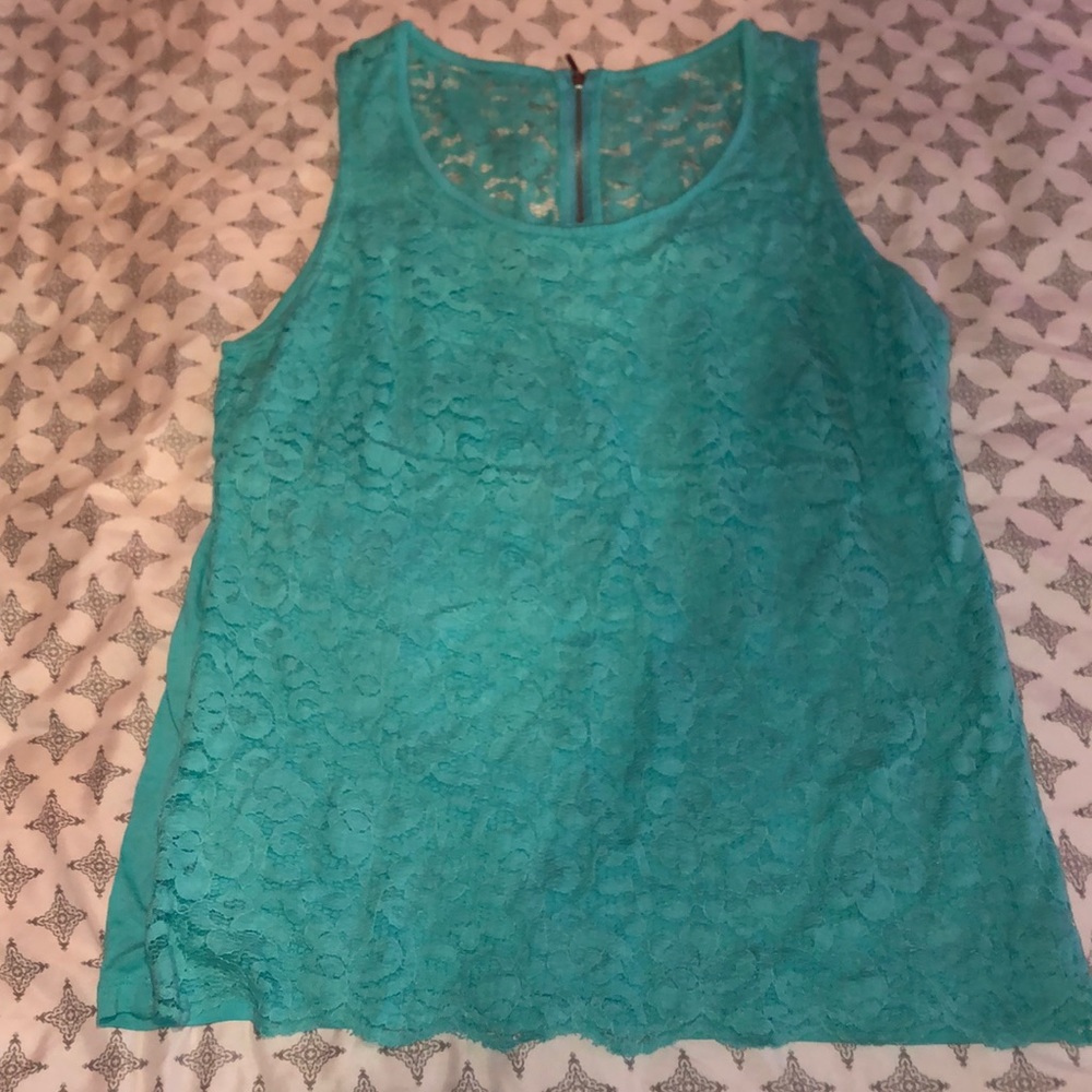 5/$25 Lace front career tank size L